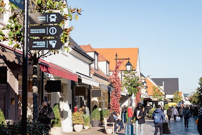 Private Tour to La Vallée Village - Hotel pickup by private minivan: why the ride is part of the deal
