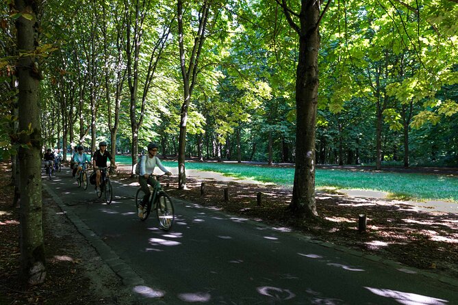 Private Tour: Versailles by Electric Bike from Paris - Versailles proper: what you get inside the Palace and why it’s worth timing