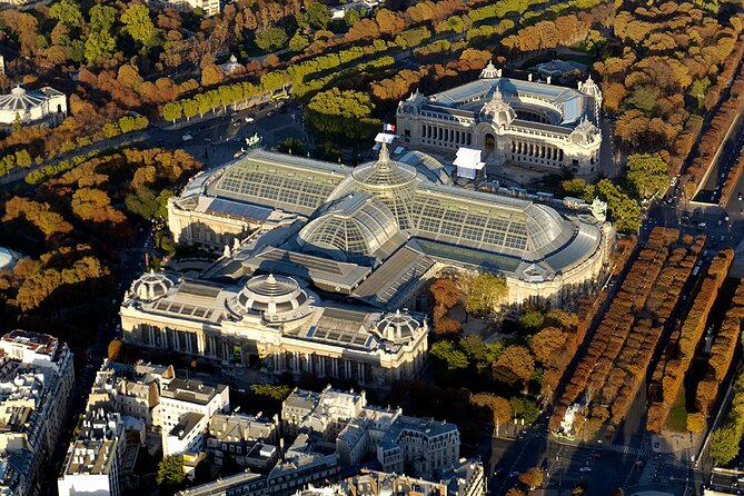 Private Transfer from CDG or ORY Airport to Paris City - Timing on the Road: 30 Minutes to 1 Hour, With Traffic in the Equation