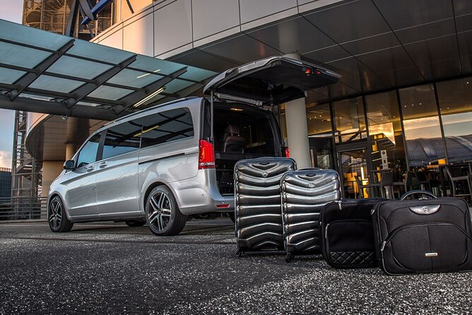 Private transfer from CDG or ORY airport to PARIS or DISNEYLAND - Private CDG or ORY to Paris or Disneyland: the point is less stress