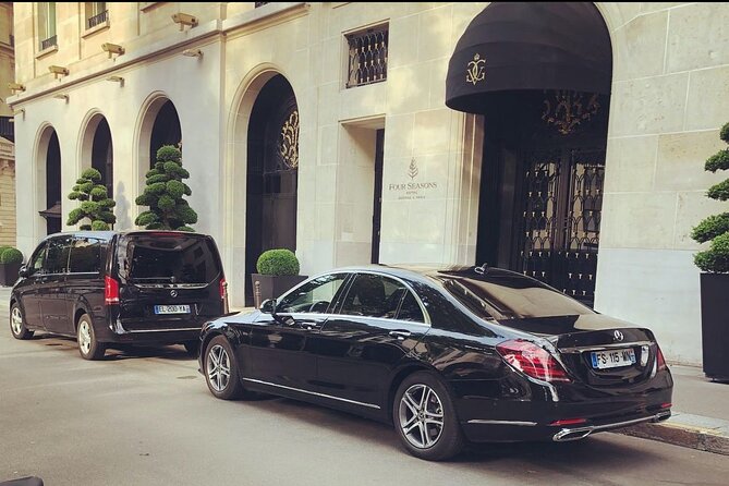 Private Transfer from Paris Train Stations to Hotels - Timing: how long 30 minutes to 1 hour usually means in Paris