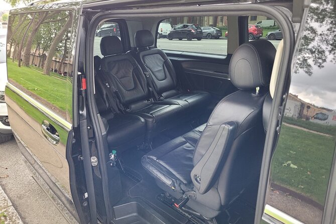 Private Transfer Paris from and to Airport (CDG, Orly, Beauvais) - Airport Drop-Off: Getting You to the Right Terminal Zone Without Extra Hassles