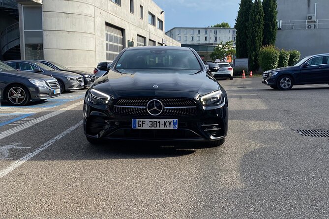Private Transfer Paris from and to Airport (CDG, Orly, Beauvais) - Dealing With Delays: When Your Flight Is Late, Your Transfer Still Needs to Be Human