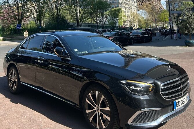 Private Transfer Service in Paris – Select Your Route - From Terminal to Car: The Meet-and-Greet and Pickup Timing