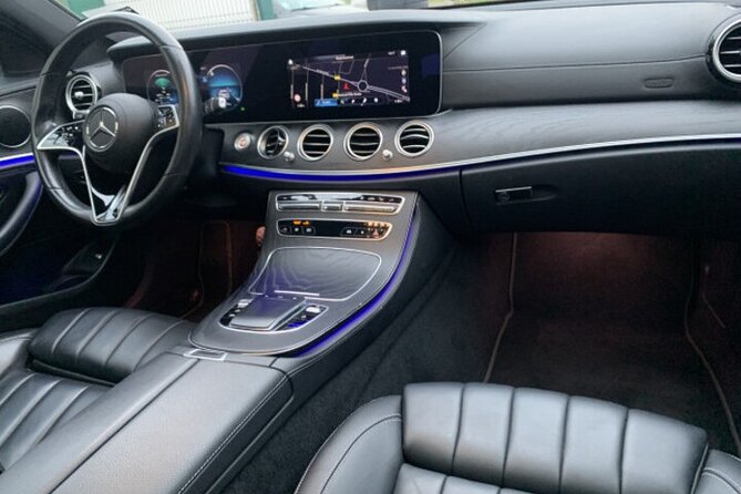 Private Transfer Service in Paris – Select Your Route - Luggage, Seats, and Pets: The Rules That Prevent Pickup Headaches