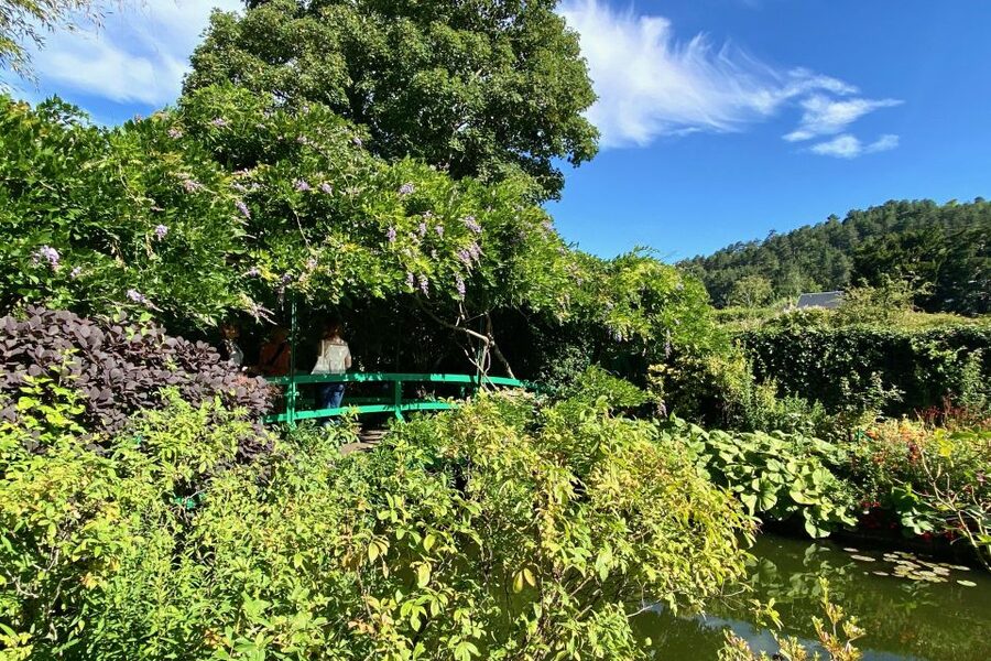 Private Trip Giverny Versailles Trianon from Paris - Small Trianon and Hamlet de la Reine: the most atmospheric walk