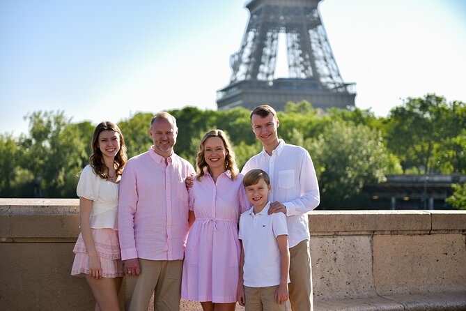 Private Vacation Photos in Paris - Meeting at Musée de lHomme and Hitting the Perfect View Fast