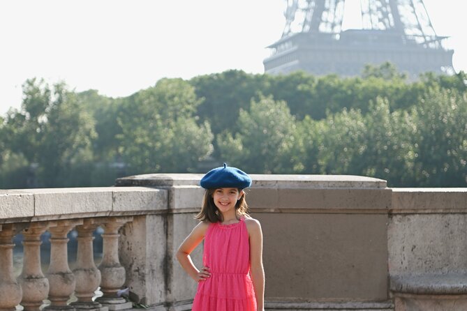 Private Vacation Photos in Paris - Posing Help That Keeps It Real (and Lets You Enjoy the Day)