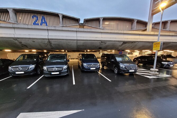 Private Van Transfer from CDG Airport to Paris - Should You Book This CDG Airport to Paris Van Transfer?