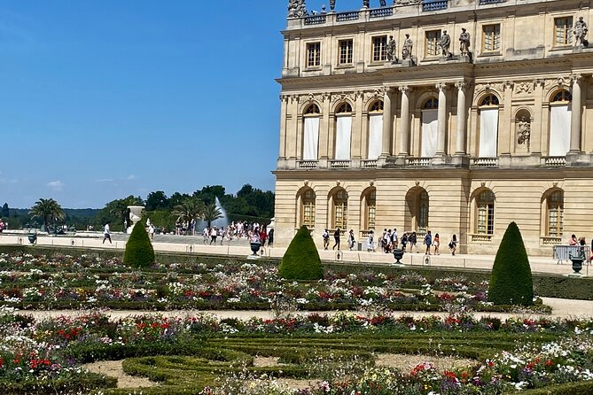 Private Versailles, Gardens, Trianon Live Guided Trip by Mercedes - Petit Trianon and Hamlet de la Reine: Where the Day Turns Personal