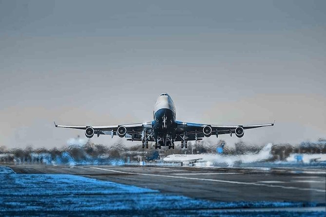 Private VIP transfer with a Ford Explorer from CDG Airport to Paris or return - Timing that actually matches flight reality (and what happens if you’re late)