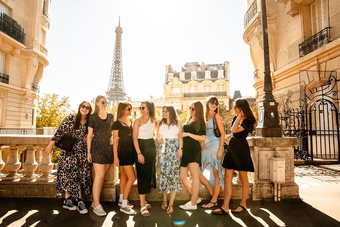 Professional Eiffel Tower Photo Tour with VOGUE Photographer - Pont d’Iéna: the closest big-view angle