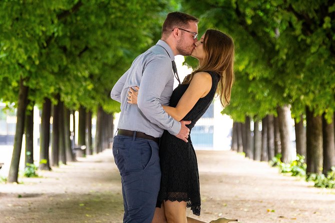 Professional Photo Shoot Walking Tour in Central Paris - Stop 7 and 8: Place Dauphine and Notre-Dame Exterior Finale