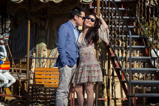 Professional Photo Shoot Walking Tour in Central Paris - What Ari Actually Does During Your Session