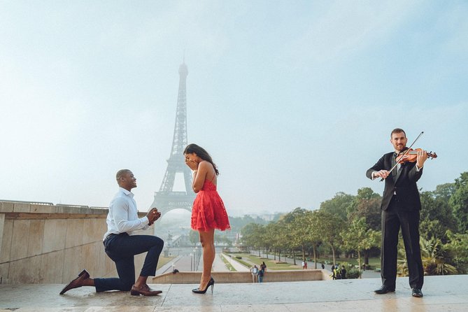 Proposal Photographer in Paris - Picking your moment: the iconic Paris settings you can choose from