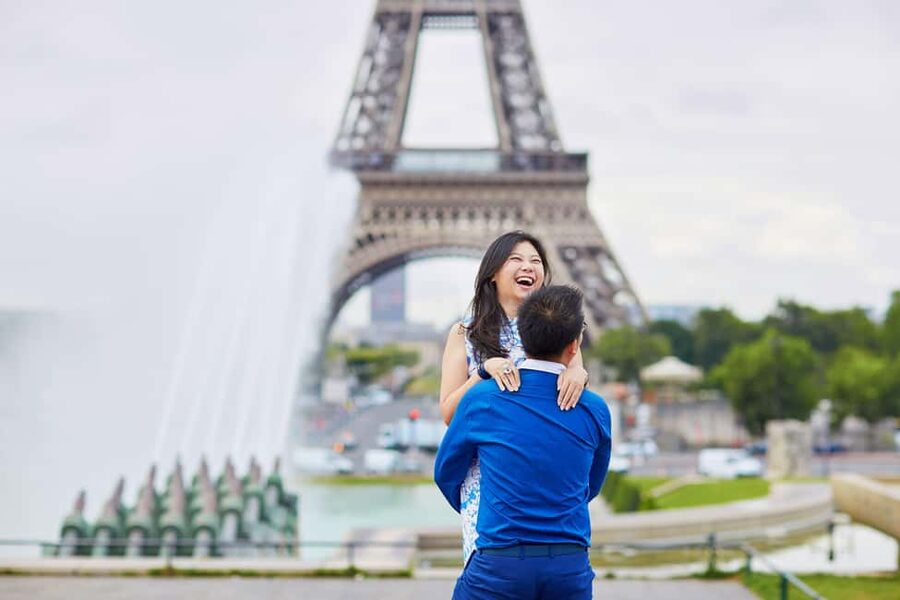 Proposal Photoshoot - Eiffel Tower, Louvre, and Seine: Picking the Right Backdrop for Your Story