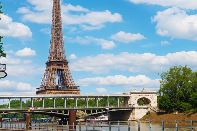 Retro Side-Car Tour in Paris and River Cruise - The landmark route: Eiffel Tower, Notre-Dame, Sainte-Chapelle, and the Île de la Cité