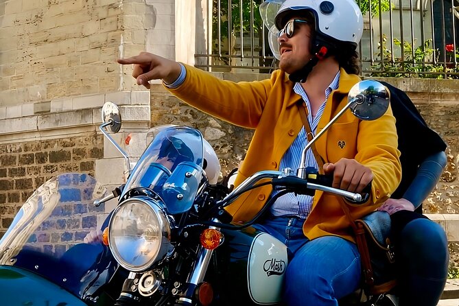 Retro Side-Car Tour in Paris and River Cruise - Bridges, Champs-Élysées, and the big Paris promenade effects