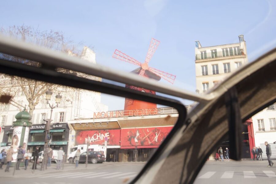Romantic Paris Vintage Citroën 2CV Tour - Who this tour suits best (and who should think twice)