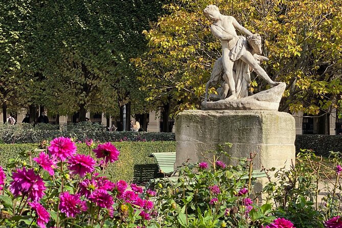 Royal Palace & Covered Passages, audioguided tour - Passage Verdeau and Hôtel Drouot: antiques and collectors’ energy