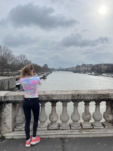 Running Tours in Paris for intermediate to advanced runners - What you need to bring (since equipment isn’t provided)