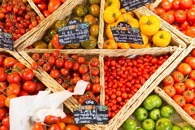 Saint-Germain Flavors Sweet & Savory Food Tasting Tour - Stop-by-stop: what each tasting moment really adds