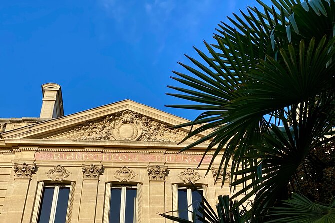 Scandalous Paris, audioguided smartphone tour - Starting at Place Saint-Georges: easy to begin, hard to get lost
