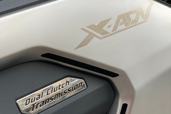Scooter rental X-ADV Honda 2023 (A2 license) Paris - Price and value: $156.41 per group, up to 2