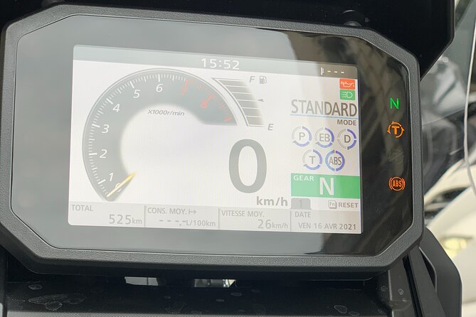Scooter rental X-ADV Honda 2023 (A2 license) Paris - What’s not included: plan for the details that can slow you down