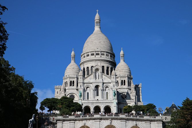 See 10+ Top Paris Sights, Fun Guide - Champs-Élysées and the big-city feel