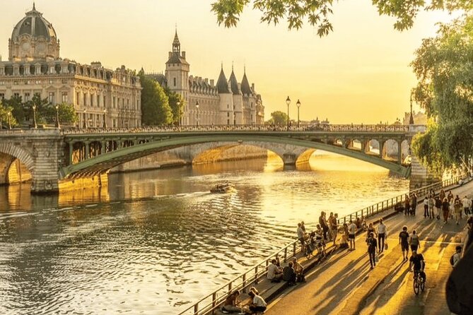 See 15 plus Paris Sights Tour and Fun Perfume Experience - Conciergerie, Quartier Latin, and Île de la Cité: The Seine Gets a Time-Travel Script