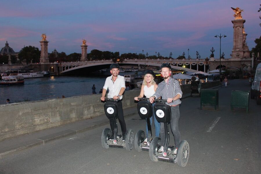 Segway private tour Lights of Paris - Segway basics, safety, and comfort you should think about
