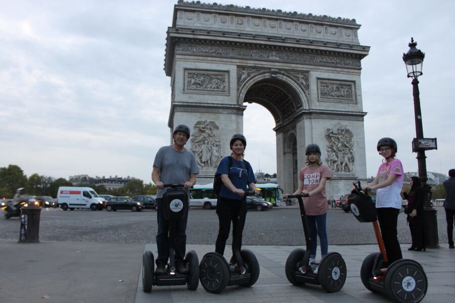Segway private tour of 1.5 hour - Les Invalides: Dôme Des Invalides and the Military Complex Moment