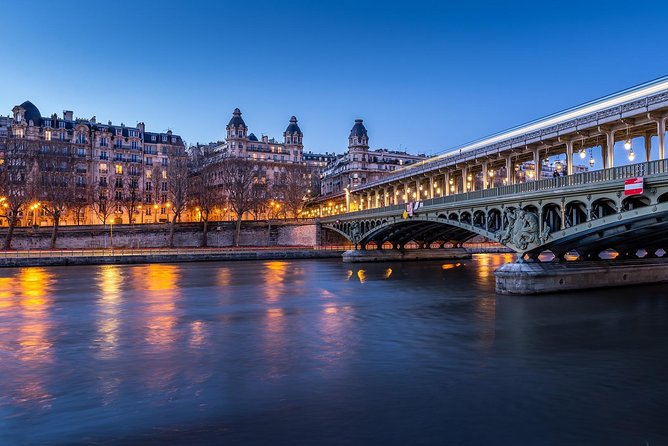 Seine River Cruise & French Crepe Tasting by the Eiffel Tower - Who this tour suits best (and who should pass)