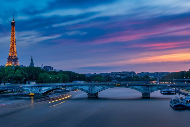 Seine River Cruise & French Crepe Tasting by the Eiffel Tower - Value for $26.38: a good deal only if the timing works for you