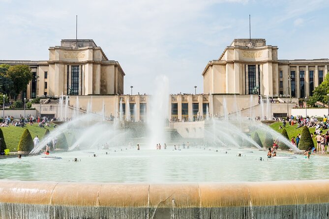 Self-Guided Audio Tour -The Eiffel Tower, Exterior - The 1937 park and water-jet moment
