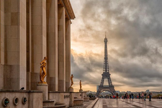 Self-Guided Audio Tour -The Eiffel Tower, Exterior - The real value: offline chapters, maps, and stories that go beyond postcards