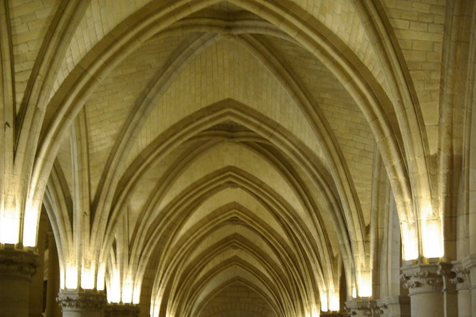 Semi-Private French Revolution and Conciergerie tour - Price and value: what $179.03 buys you in real terms