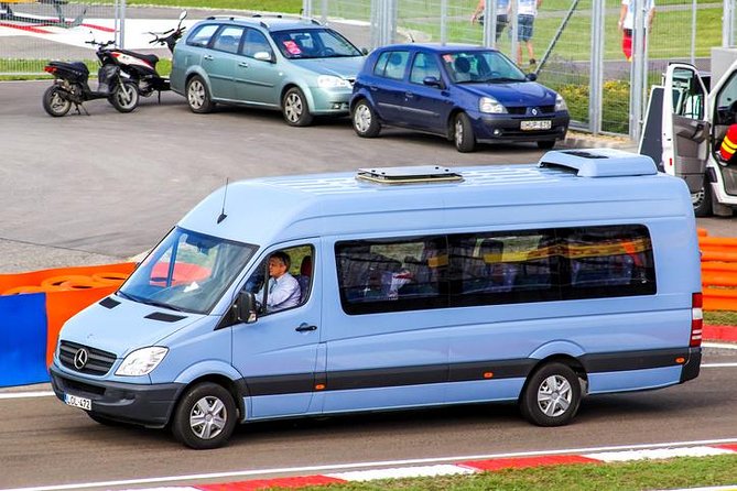 Shuttle Arrival Transfer from Paris Airport to Hotel/ Apartment - Flight-Friendly Waiting: 24/7 Service and Realistic Delay Limits