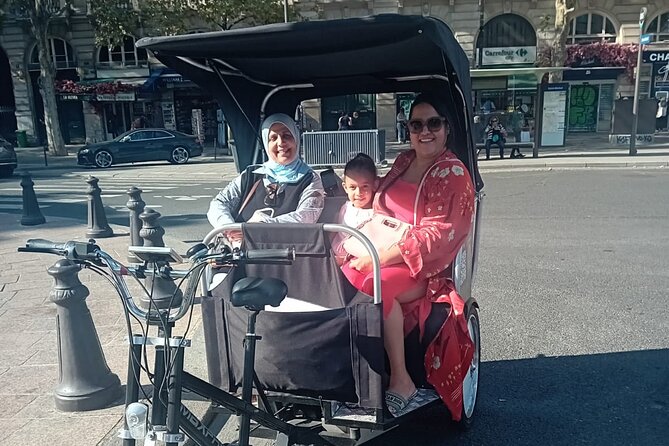 Sightseeing tour of most iconic parisian monuments (rickshaw) - Flexible pacing and photo stops: how to actually use the time