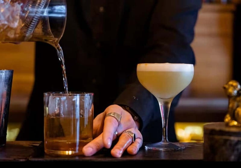Sip your way through Paris Night life - Games, icebreakers, and the low-pressure way to meet new people