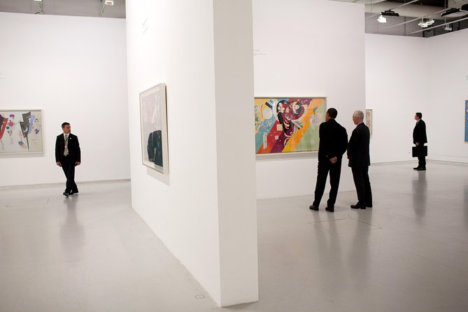Skip-the-line Centre Pompidou Guided Museum Tour - Exclusive Guided Tour - Your 2.5-Hour Route Through Modern Movements