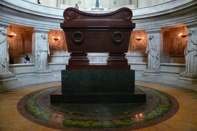 Skip-the-line Invalides Dome Louis XIV & Napoleon Tour - Semi-Private 8ppl Max - Small-group semi-private pacing (max 8): better questions, less rushing