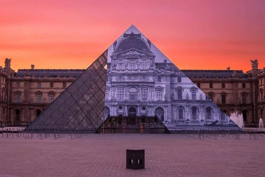 Skip-the-Line Louvre Museum Tour with Artist - Inside the Louvre: how a 2-hour tour actually works