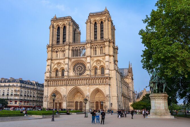 Skip-the-line Notre-Dame Cathedral, Louvre, Paris City Tour - Notre-Dame Cathedral inside: what you’ll see (and what you won’t)
