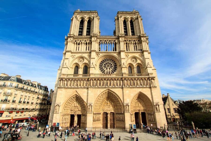 Skip-the-line Notre-Dame Cathedral, Louvre, Paris City Tour - Should you book this tour?
