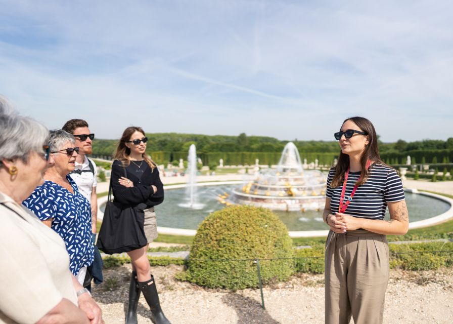 Skip-the-Line Versailles Palace Tour by Train from Paris - Gardens time: Musical Gardens versus Fountain Show (and when it matters)