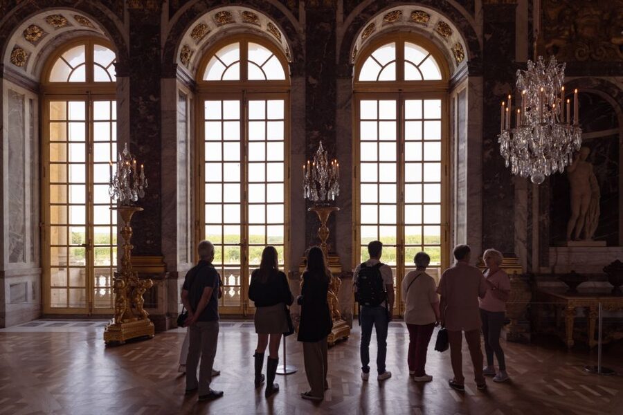 Skip-the-Line Versailles Palace Tour by Train from Paris - Paris-to-Versailles by train: the part that makes the day work