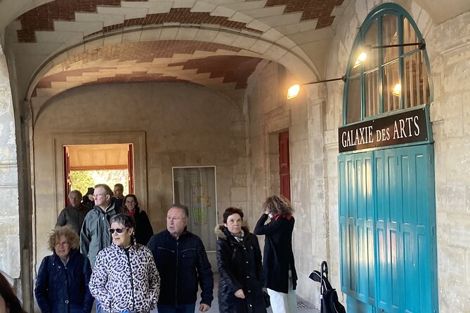 Small Group Marais/Place des Vosges Walking Tour -10 people max - Is this tour worth $60.24? My value check