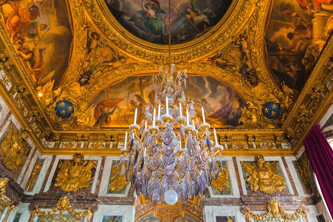 Small Group Paris to Versailles Day Trip with Garden Stroll - La Galerie des Carrosses: royal coaches in a compact stop